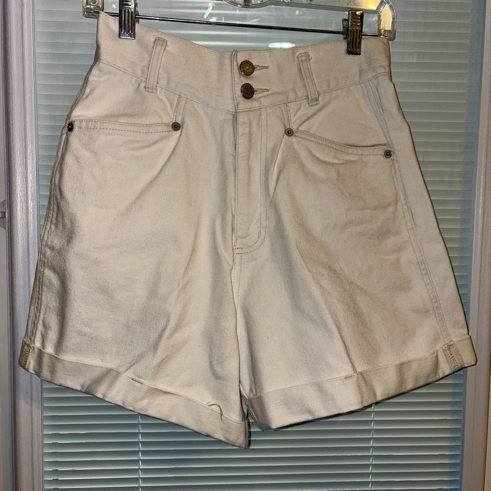 J.G. Hook Denim Shorts White High Rise Pockets Cotton Size 6 VTG Y2K